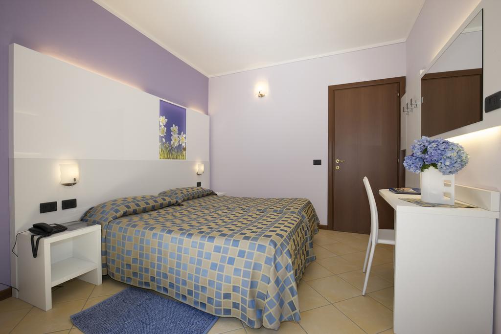 Dependance Pesce D'Oro Hotel Verbania Quarto foto